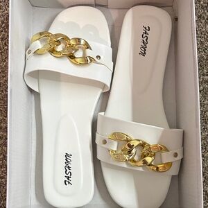 SHEIN White Sandals with Gold Chain Detail BRAND NEW (never worn)